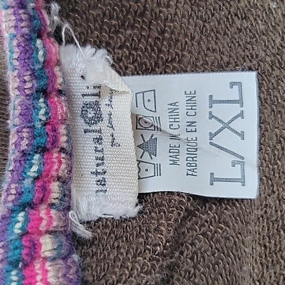 Natural Life Oversized Olive Green Sweatshirt with Multicolor Accents Size L/XL - Picture 5 of 10